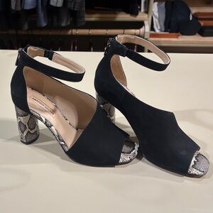 ANTONIO MELANI Black and Snake Print Wedges